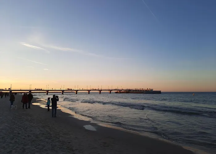 W Kolobrzegu Blisko Plazy, Parku I Promenady 아파트