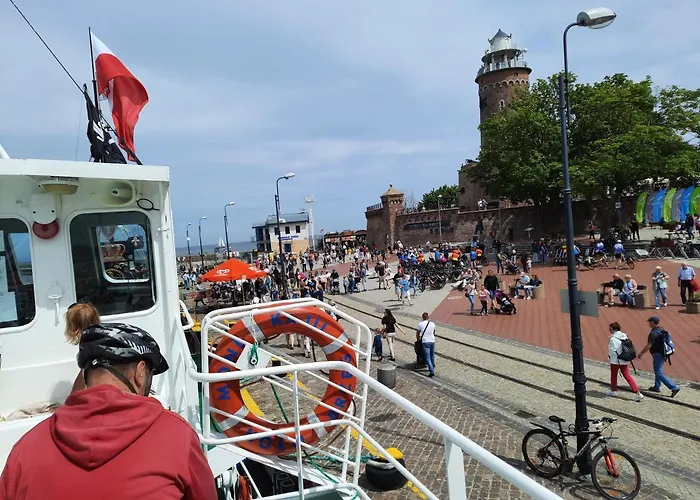 W Kolobrzegu Blisko Plazy, Parku I Promenady 아파트 코워브제크