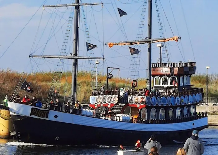 W Kolobrzegu Blisko Plazy, Parku I Promenady