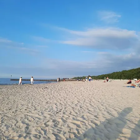 W Kolobrzegu Blisko Plazy, Parku I Promenady شقة *