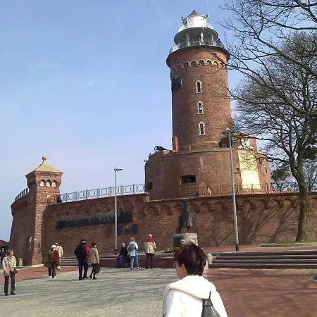 W Kolobrzegu Blisko Plazy, Parku I Promenady